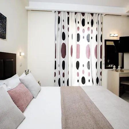 מלון Astron קארדיצה