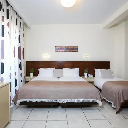 Hotel Astron 2*