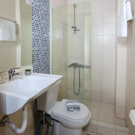Hotel Astron 2*