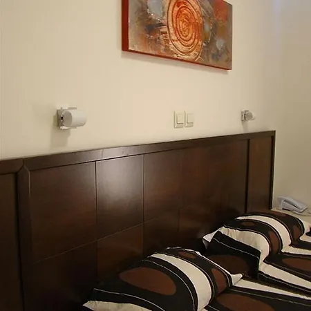 Astron 2* Karditsa